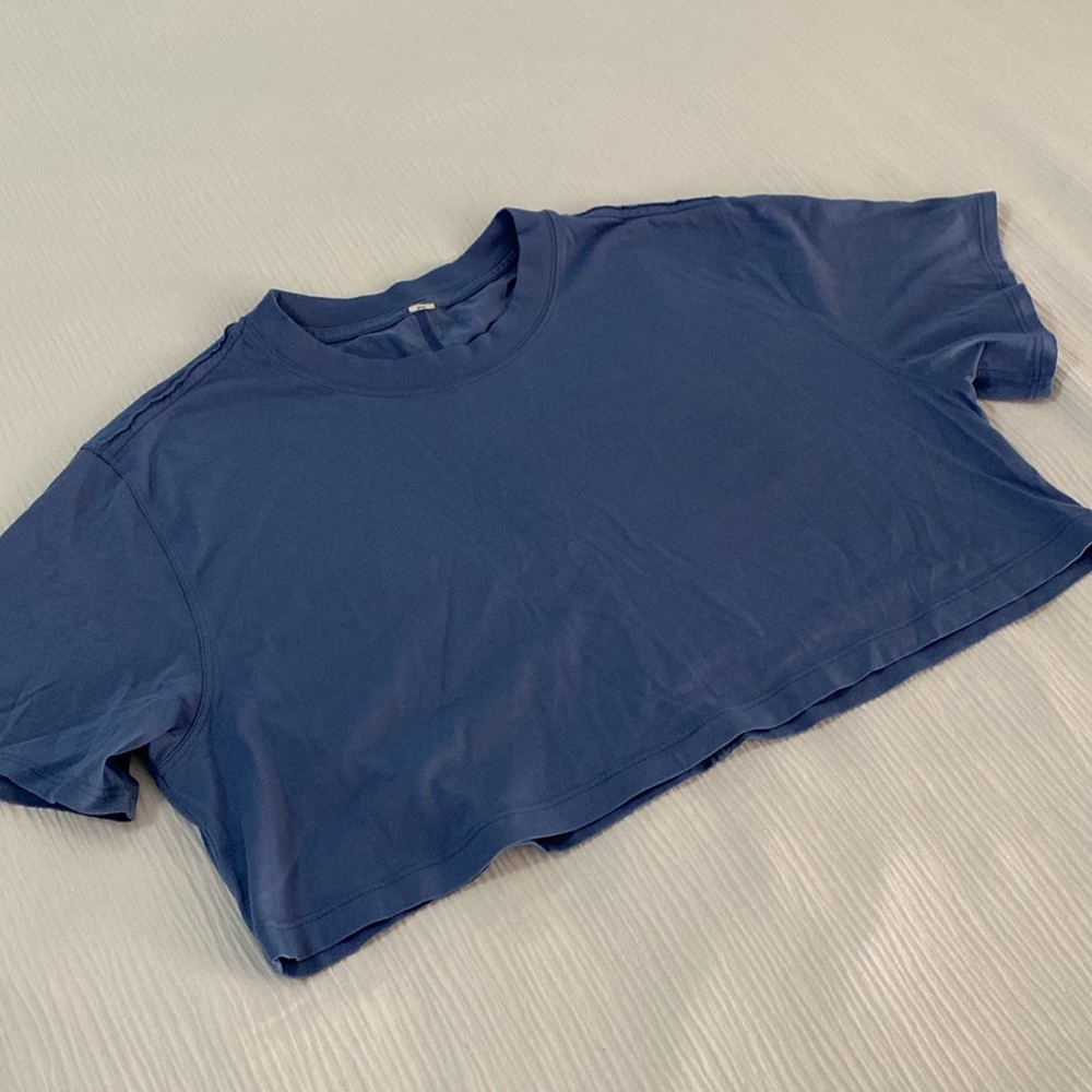 LULULEMON all yours crop t-shirt size 6